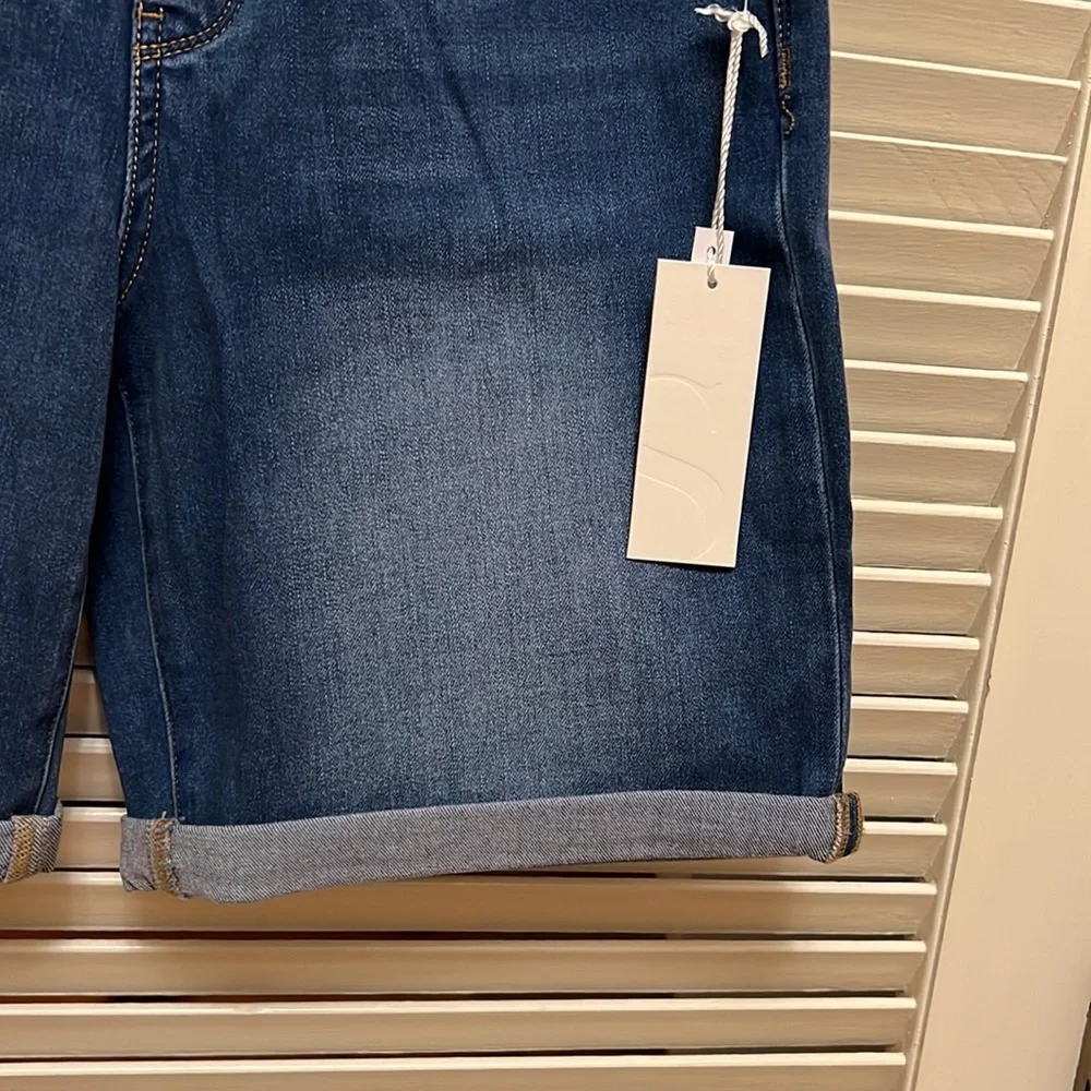 24. Soft Surroundings The Ultimate Denim Pull On Relaxed Shorts in Kinley Wash